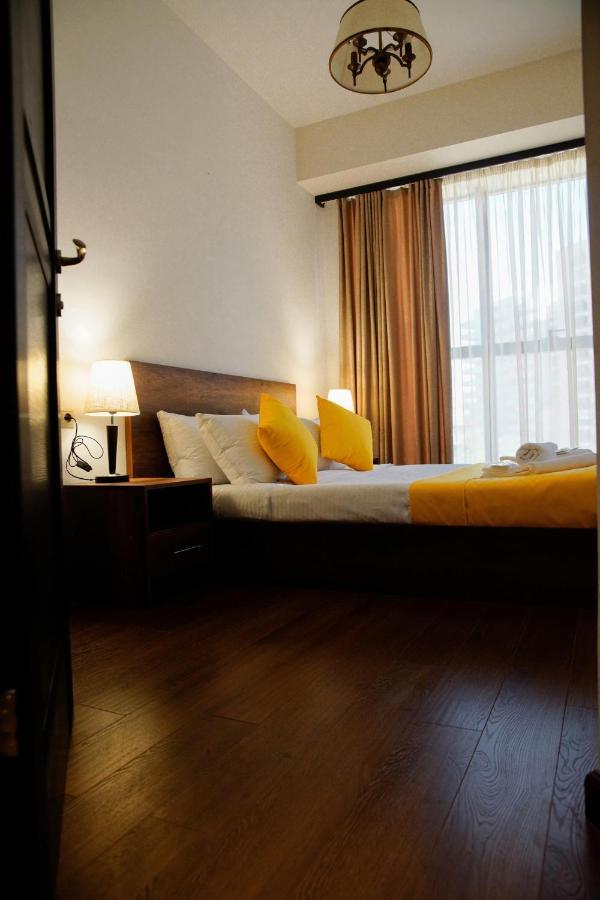 City Center Appartment At Buzand St. Erévan Extérieur photo